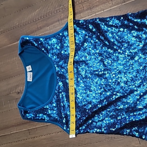 Cato stretch sequin tank top - Picture 6 of 11
